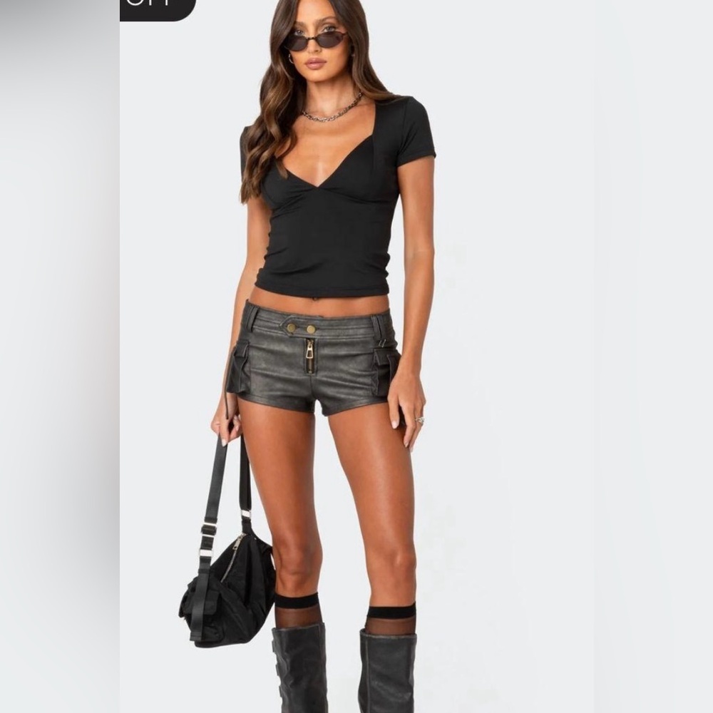 Editked black top